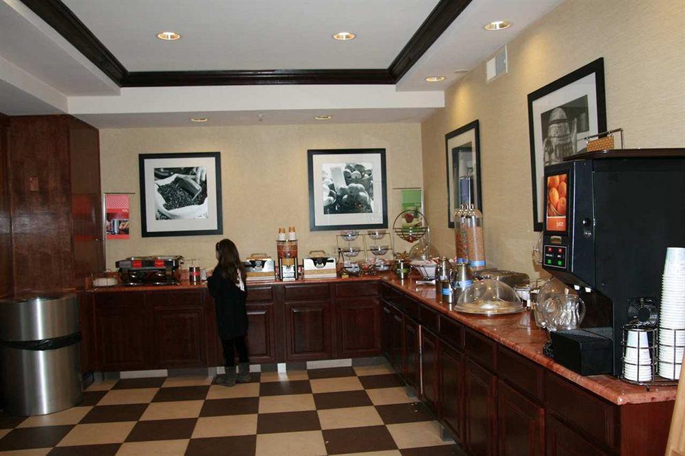 Hotel Hampton By Hilton Brattleboro Restaurante foto
