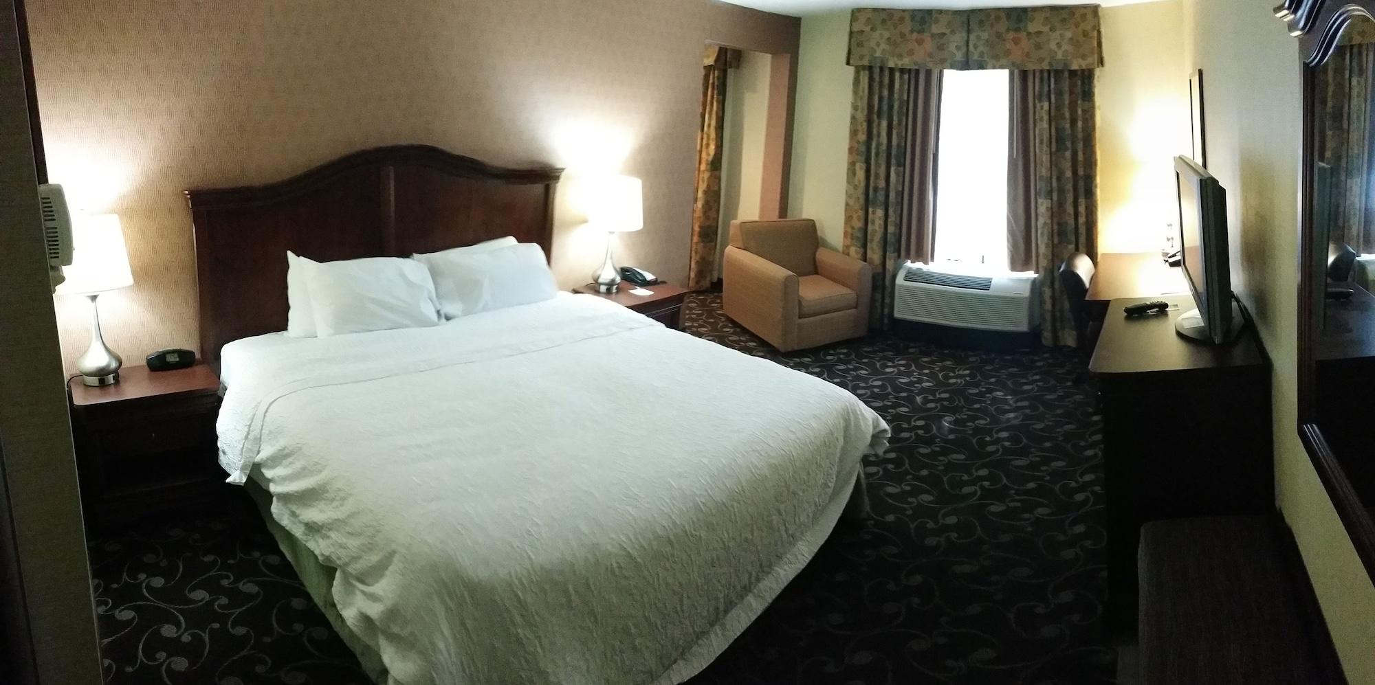 Hotel Hampton By Hilton Brattleboro Exterior foto