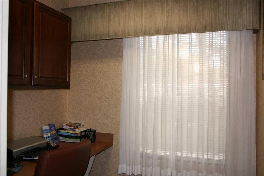 Hotel Hampton By Hilton Brattleboro Habitación foto