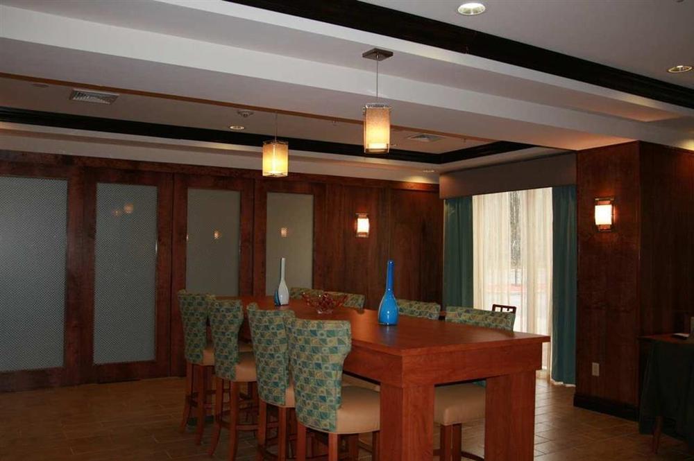 Hotel Hampton By Hilton Brattleboro Facilidades foto