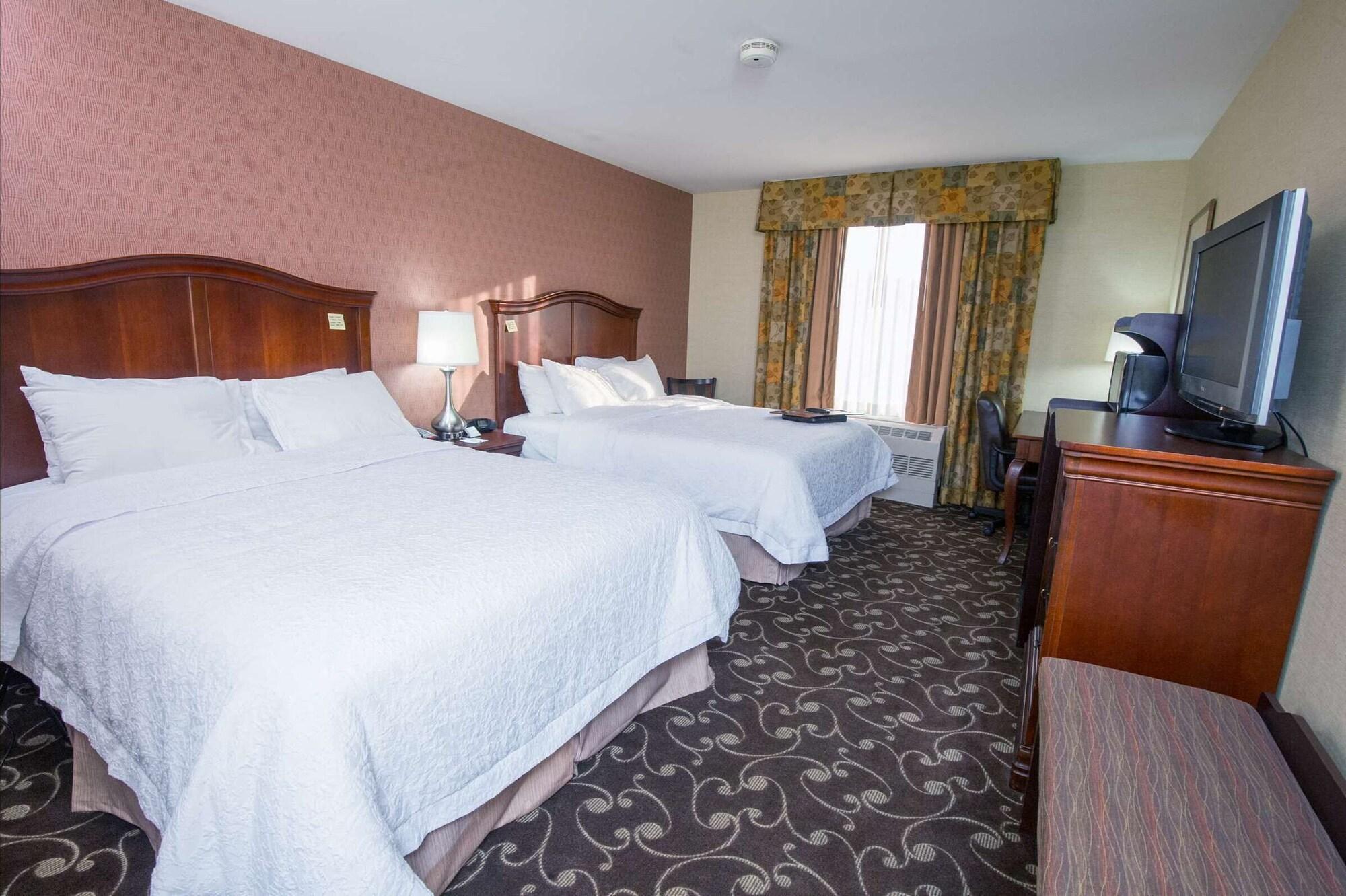 Hotel Hampton By Hilton Brattleboro Exterior foto
