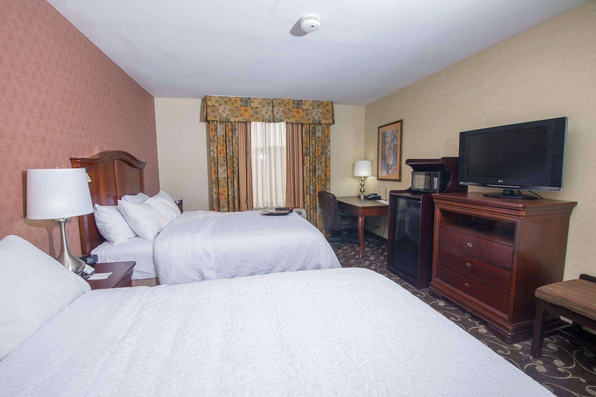 Hotel Hampton By Hilton Brattleboro Exterior foto