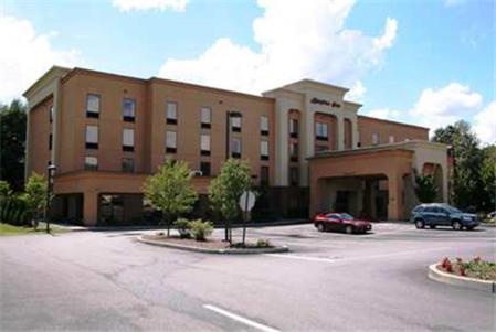 Hotel Hampton By Hilton Brattleboro Exterior foto